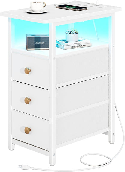 Nightstand Charging Dock – Keep Your Phone and Essentials Neat