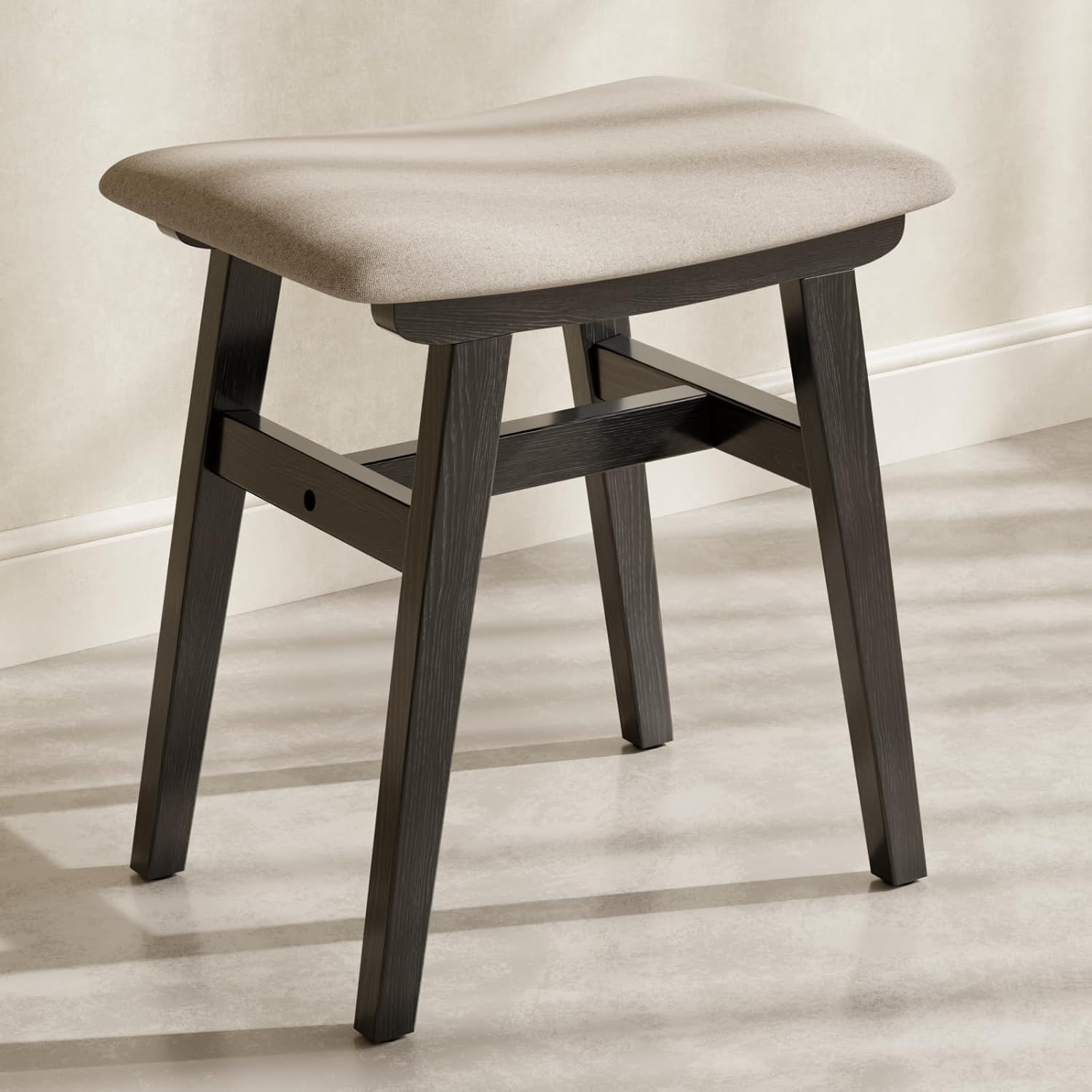 Elegant Upholstered Bench – Versatile Accent Seating for Modern Living